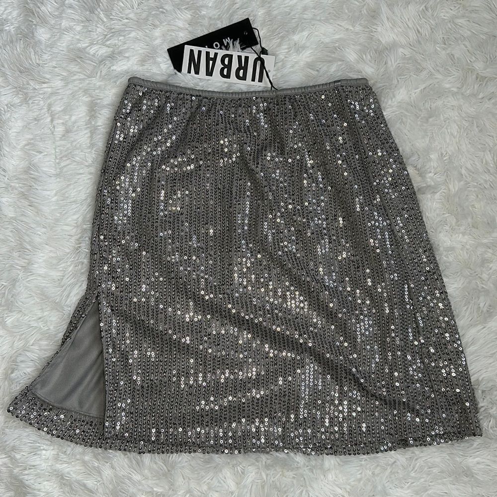 NWT Urban Outfitters/Motel Sparkly Sequin Mini Skirt in Silver Size Small